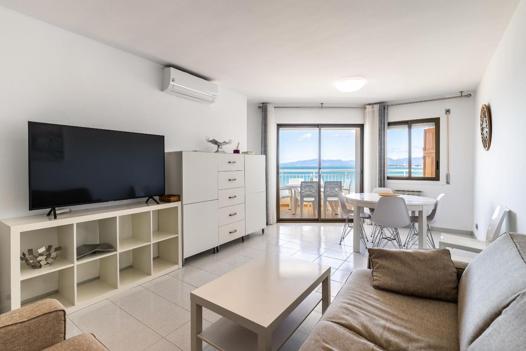 Uhc Santillana Family Complex Salou Exterior photo