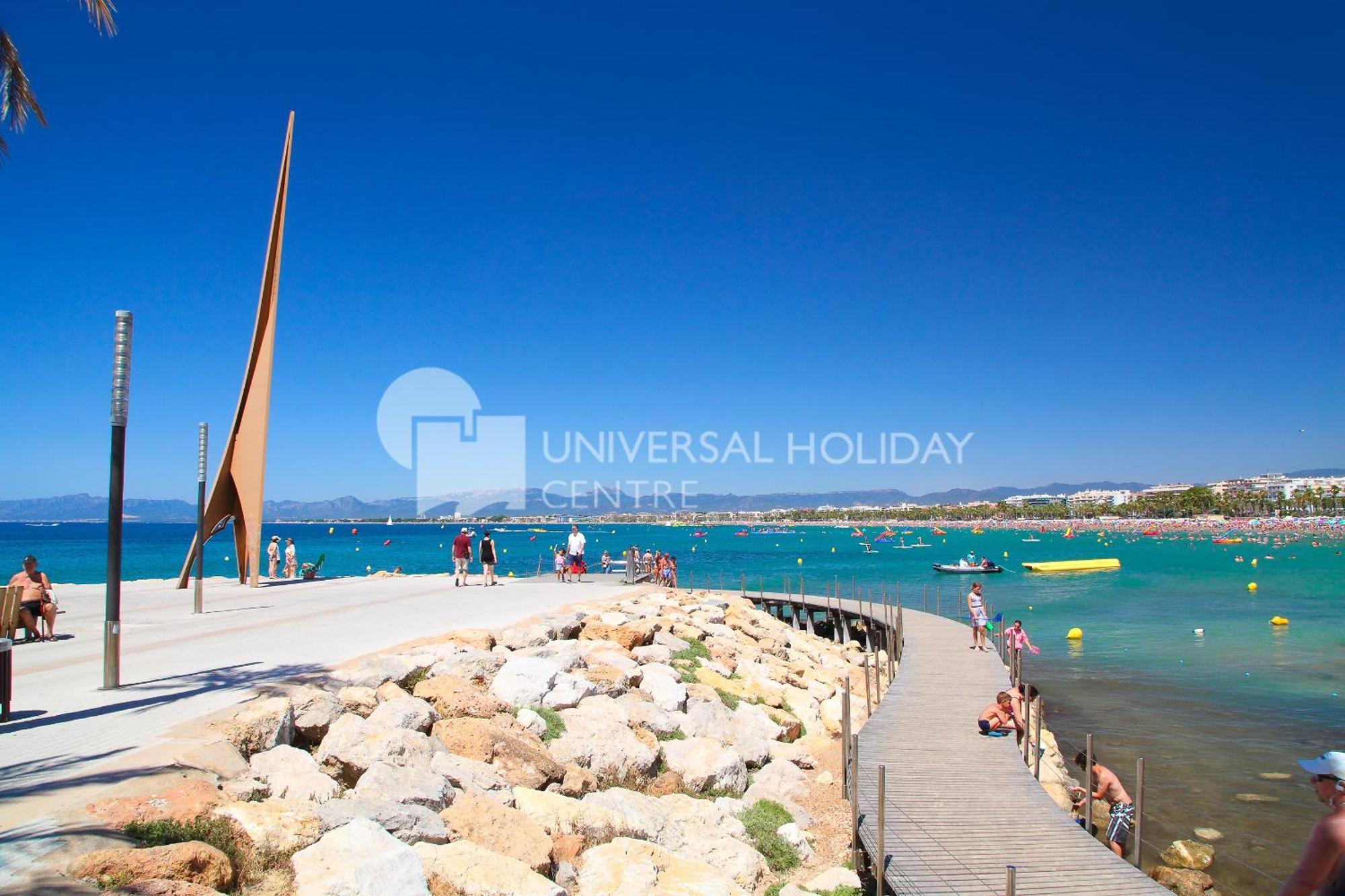 Uhc Santillana Family Complex Salou Exterior photo